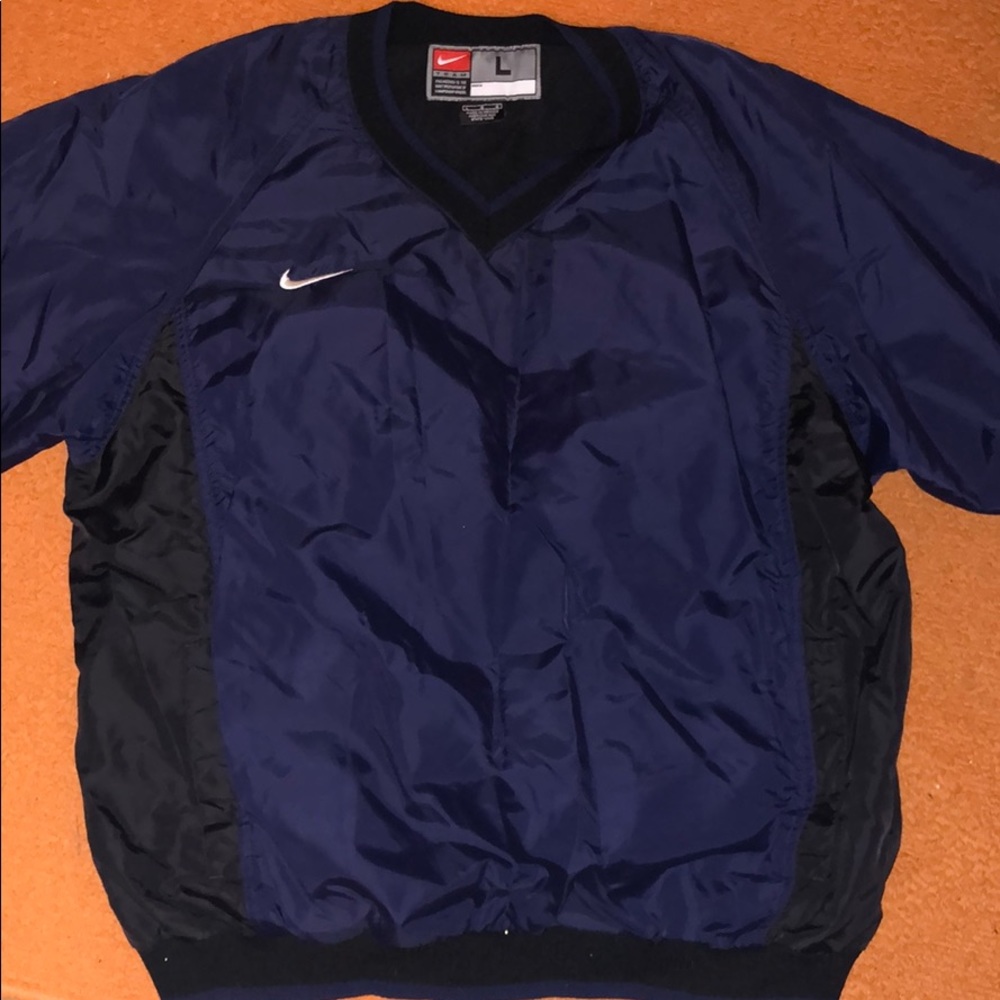 Nike swish crew neck